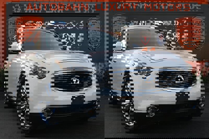 Used 2009 INFINITI FX35 2WD w/ Navigation Pkg