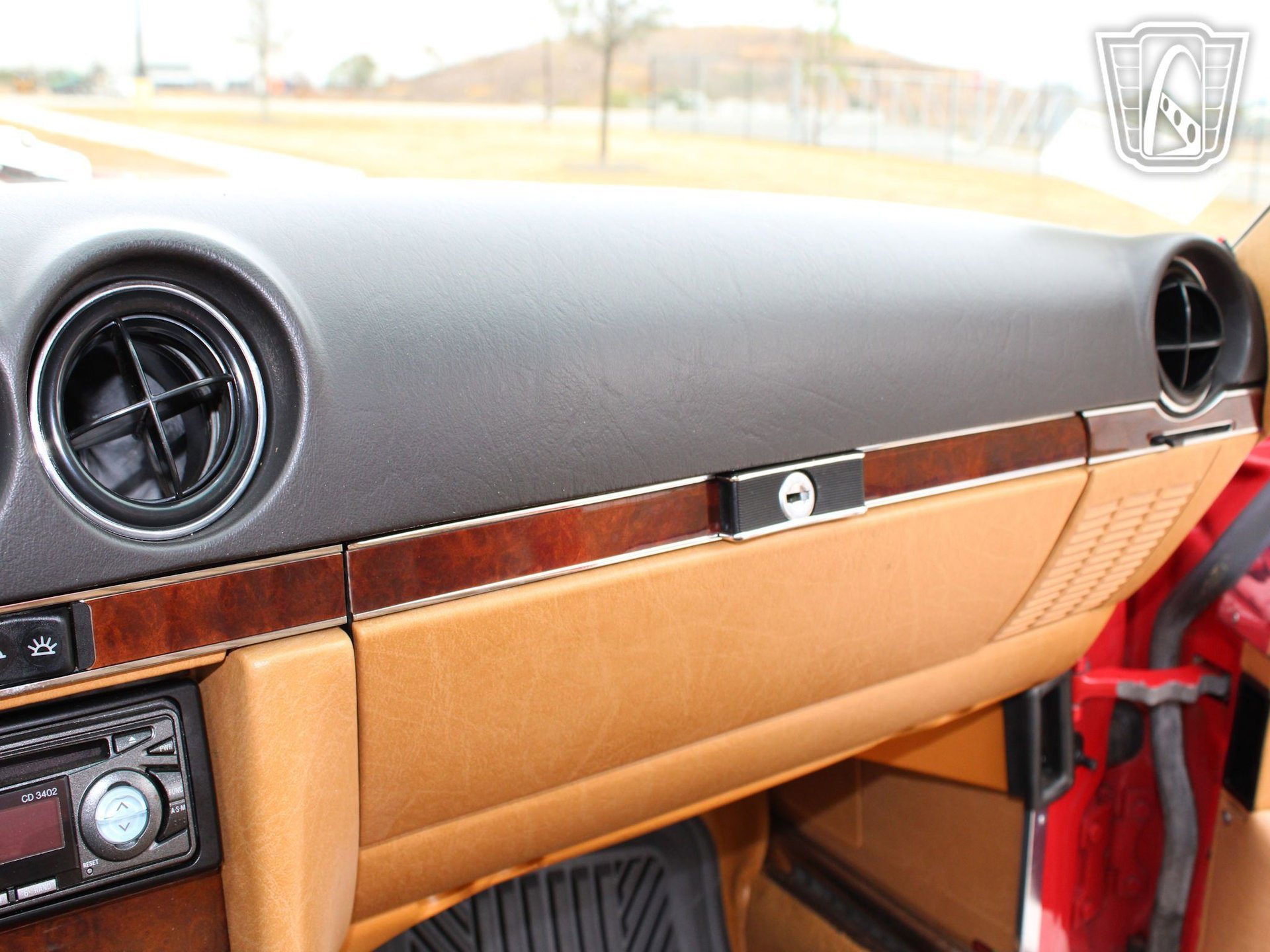 Used 1988 Mercedes-Benz 560 SL image 30