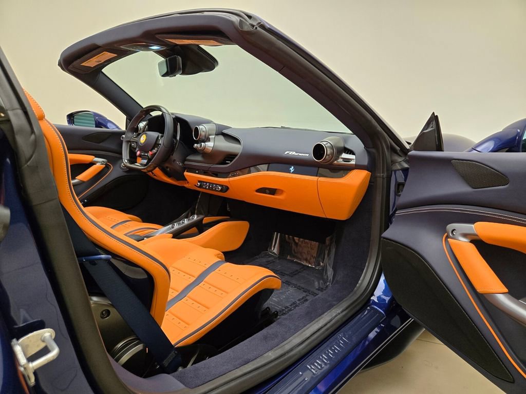 Used 2022 Ferrari F8 Tributo image 21