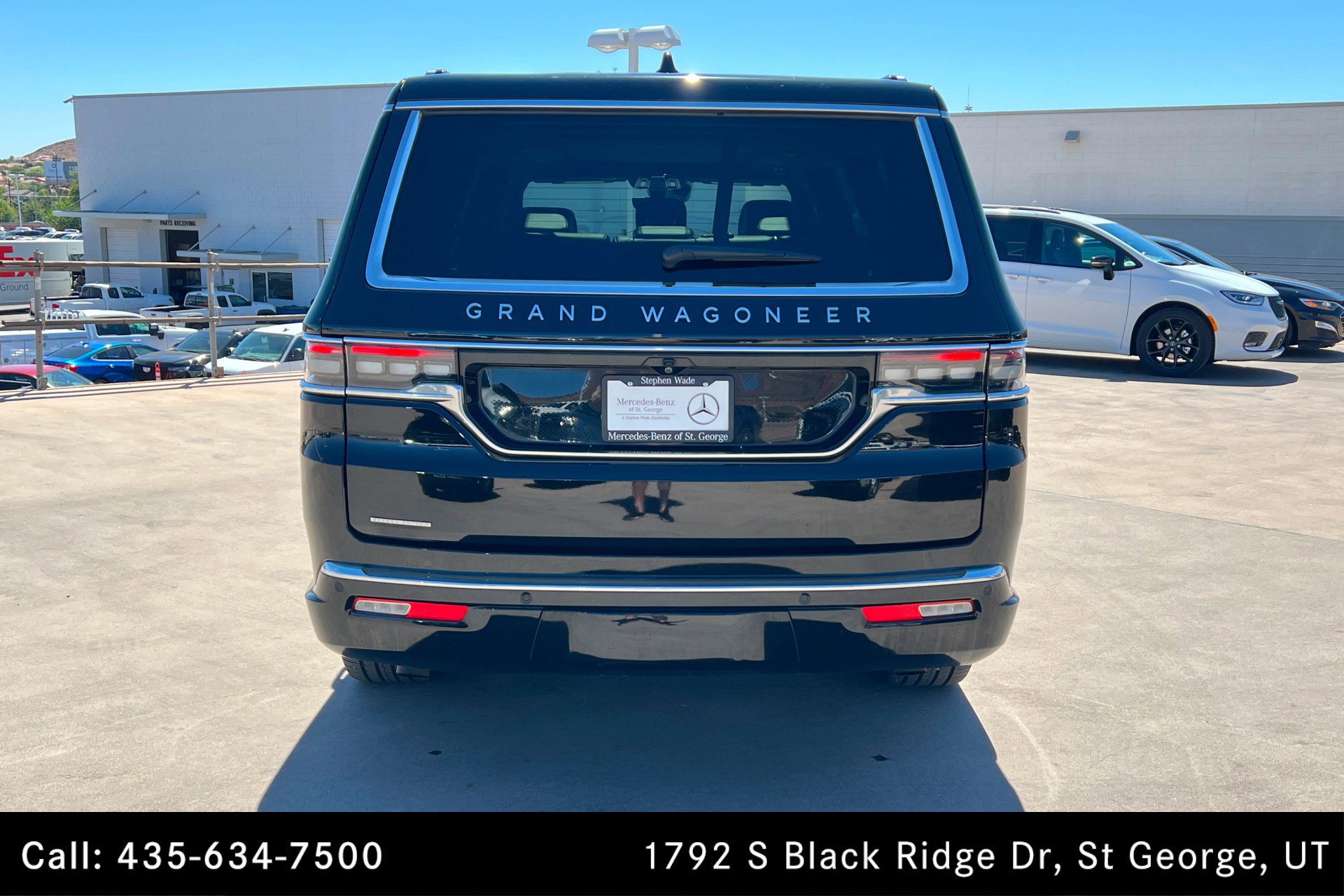 Used 2023 Jeep Grand Wagoneer L 4WD w/ Flexible Seating Group image 4
