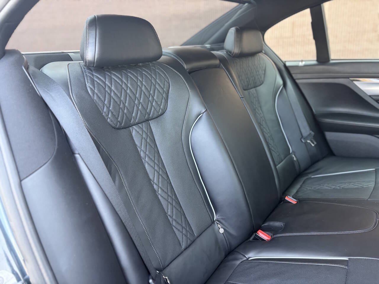 Used 2016 BMW 750i xDrive AWD/4WD image 20