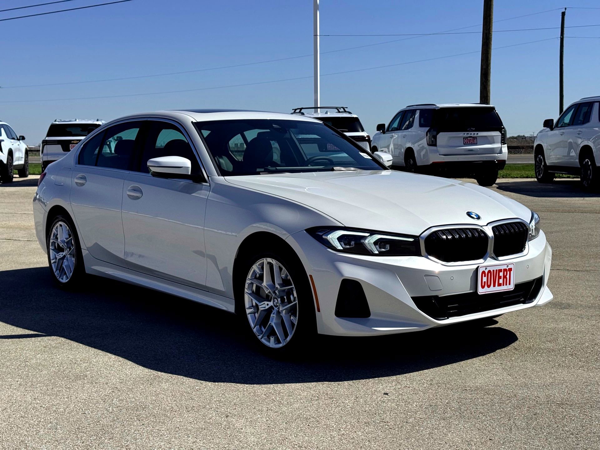 Used 2026 BMW 330i xDrive Sedan AWD/4WD image 4