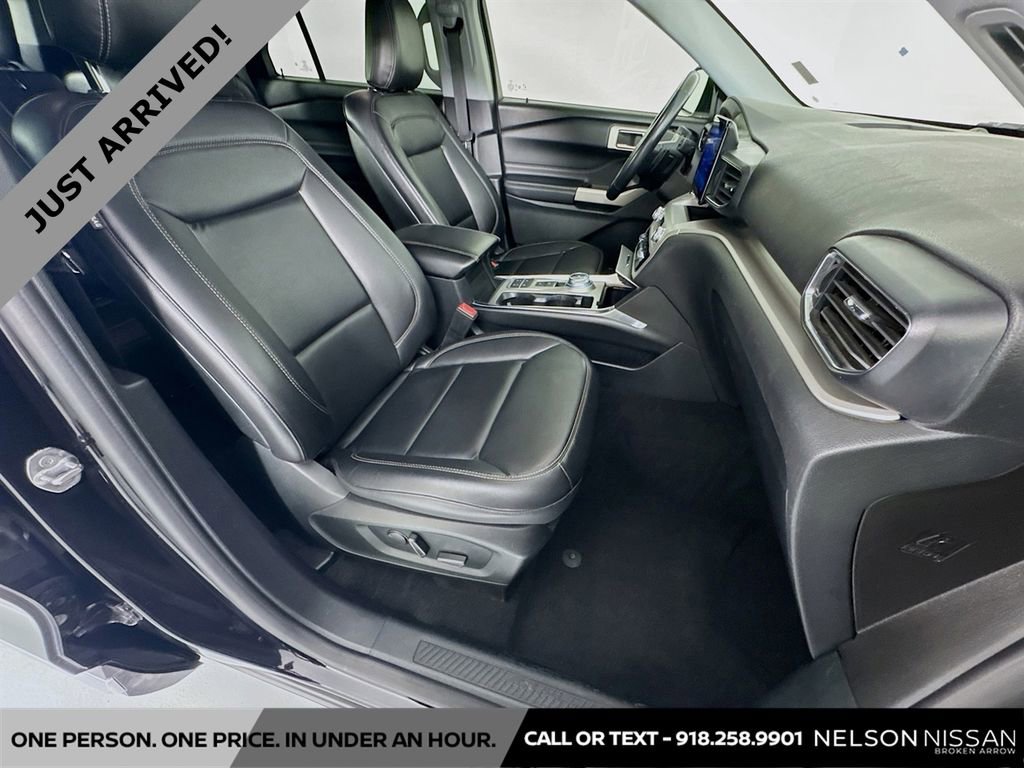 Used 2020 Ford Explorer XLT w/ Equipment Group 202A image 27