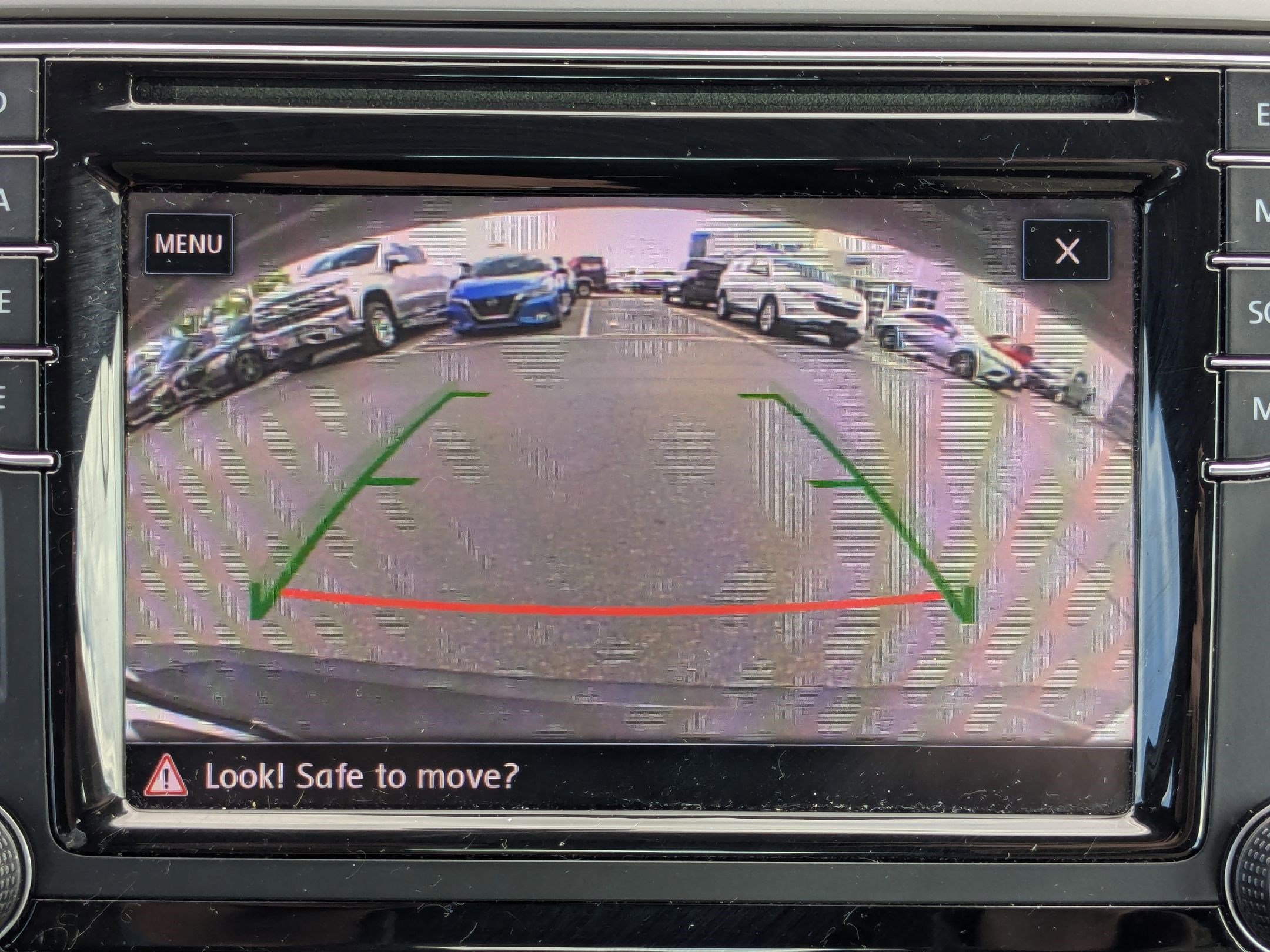 Used 2017 Volkswagen Tiguan S image 25