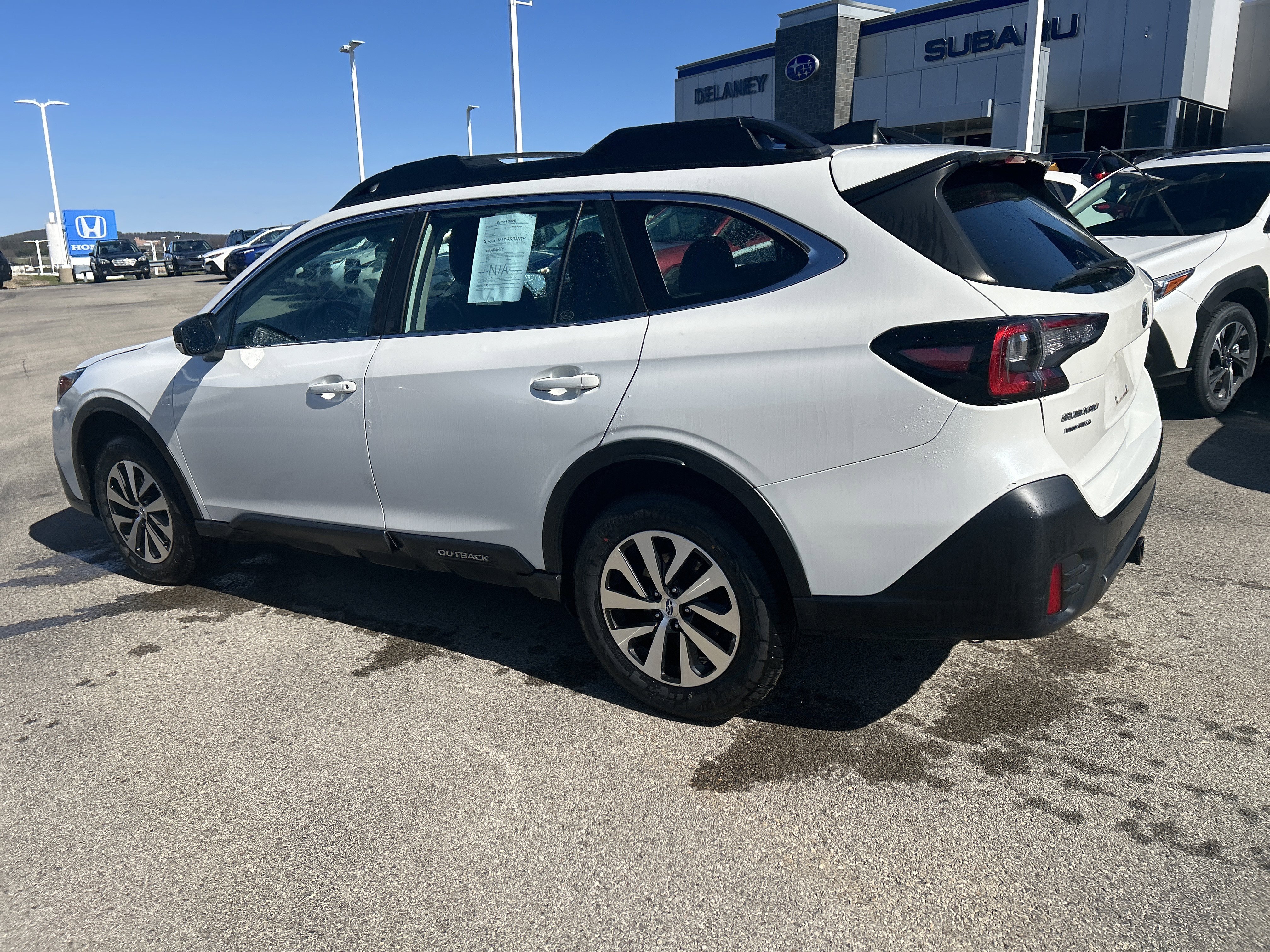 Used 2021 Subaru Outback 2.5i AWD/4WD image 14