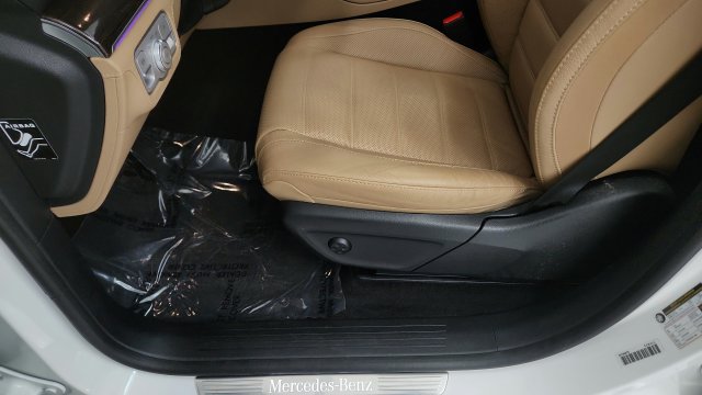 Used 2024 Mercedes-Benz GLE 450 4MATIC image 52