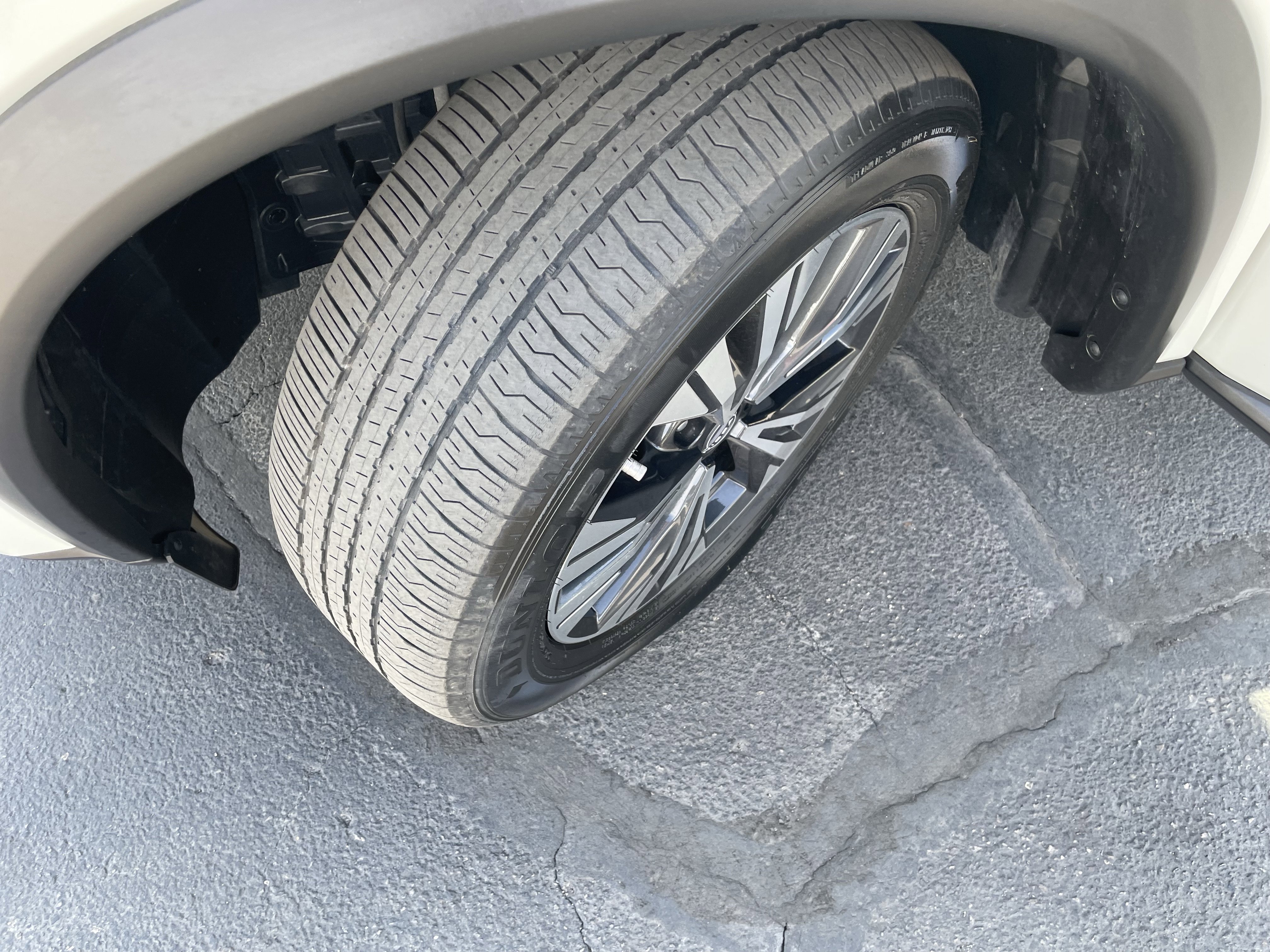 Used 2023 Nissan Rogue SV image 11