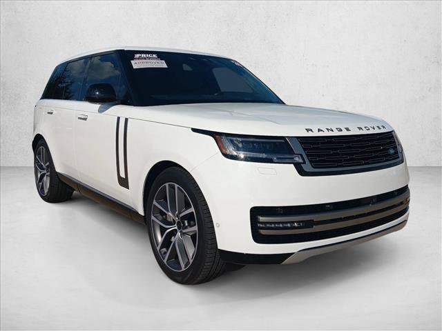Used 2026 Land Rover Range Rover SE AWD/4WD image 3