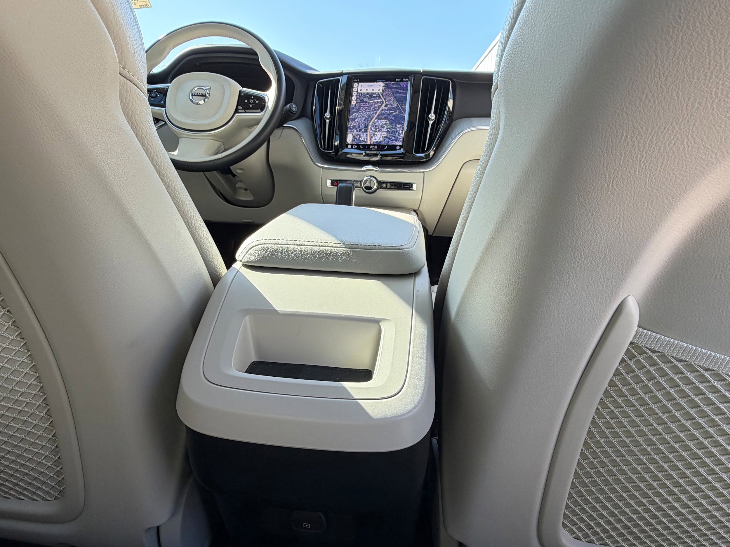 Certified 2024 Volvo XC60 B5 Plus image 14