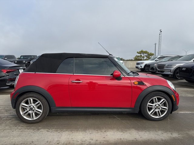 Used 2015 MINI Cooper Convertible image 2