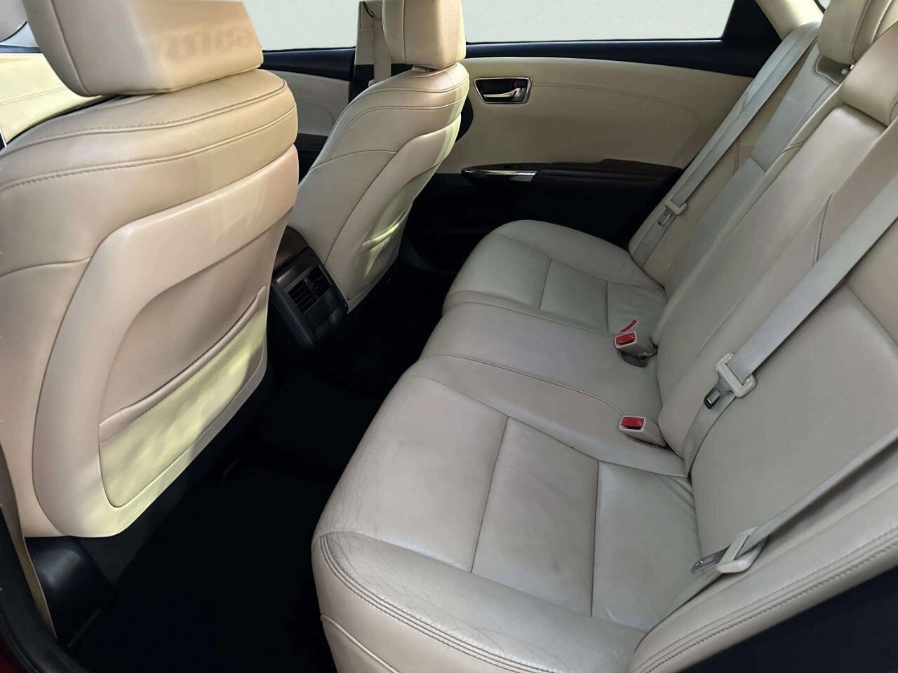Used 2017 Toyota Avalon XLE Premium FWD image 11