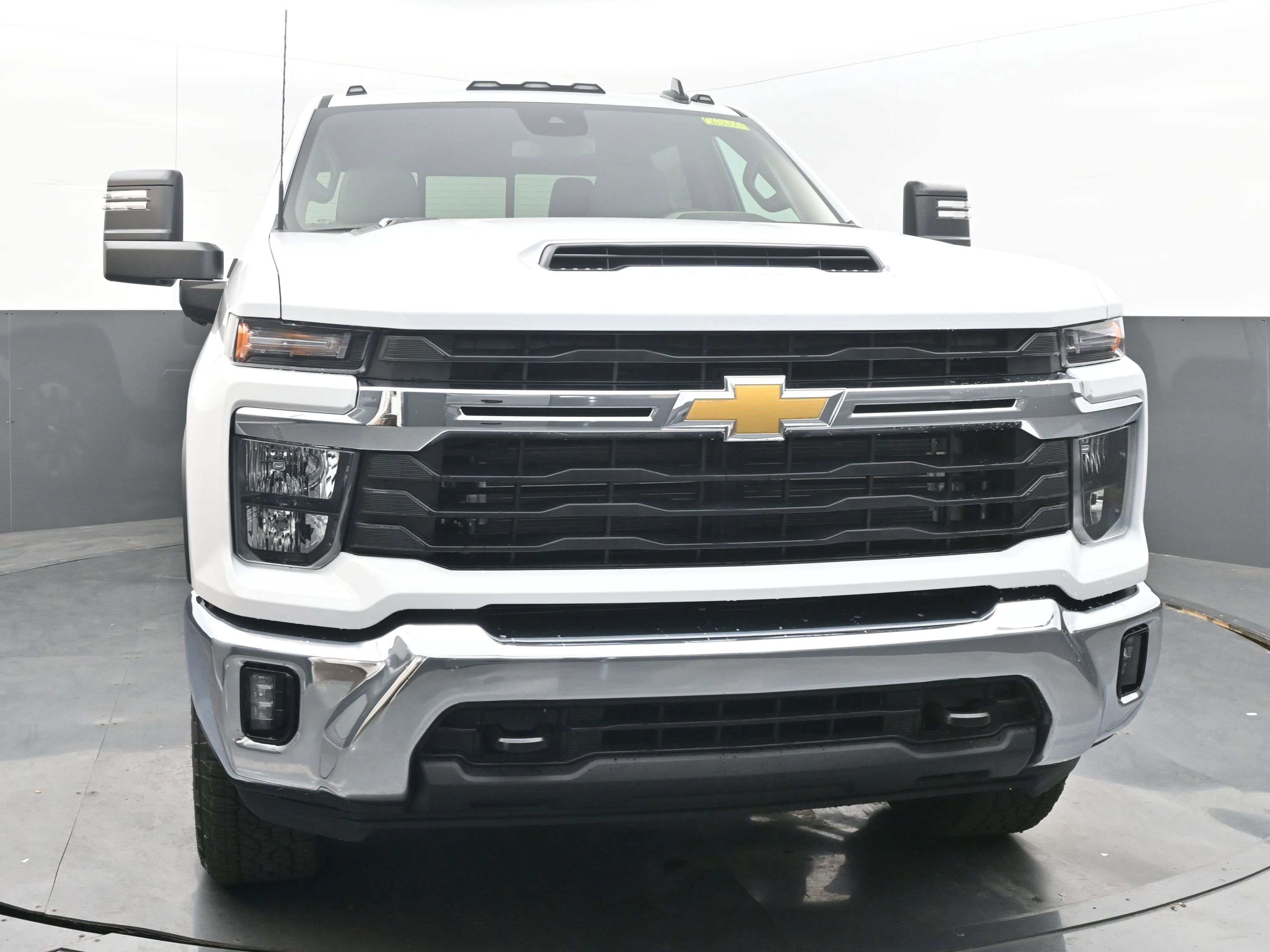 New 2026 Chevrolet Silverado 2500 LT image 3