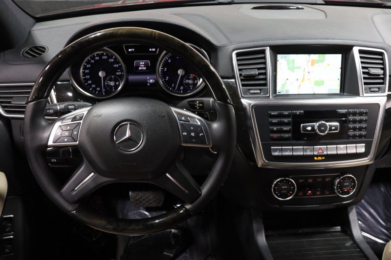 Used 2015 Mercedes-Benz GL 550 4MATIC image 47