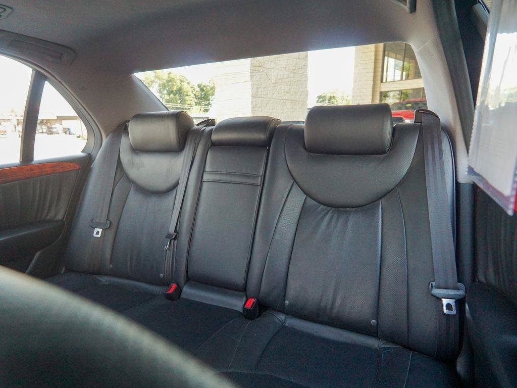Used 2006 Lexus LS 430 w/ Modern Luxury Pkg RWD image 31