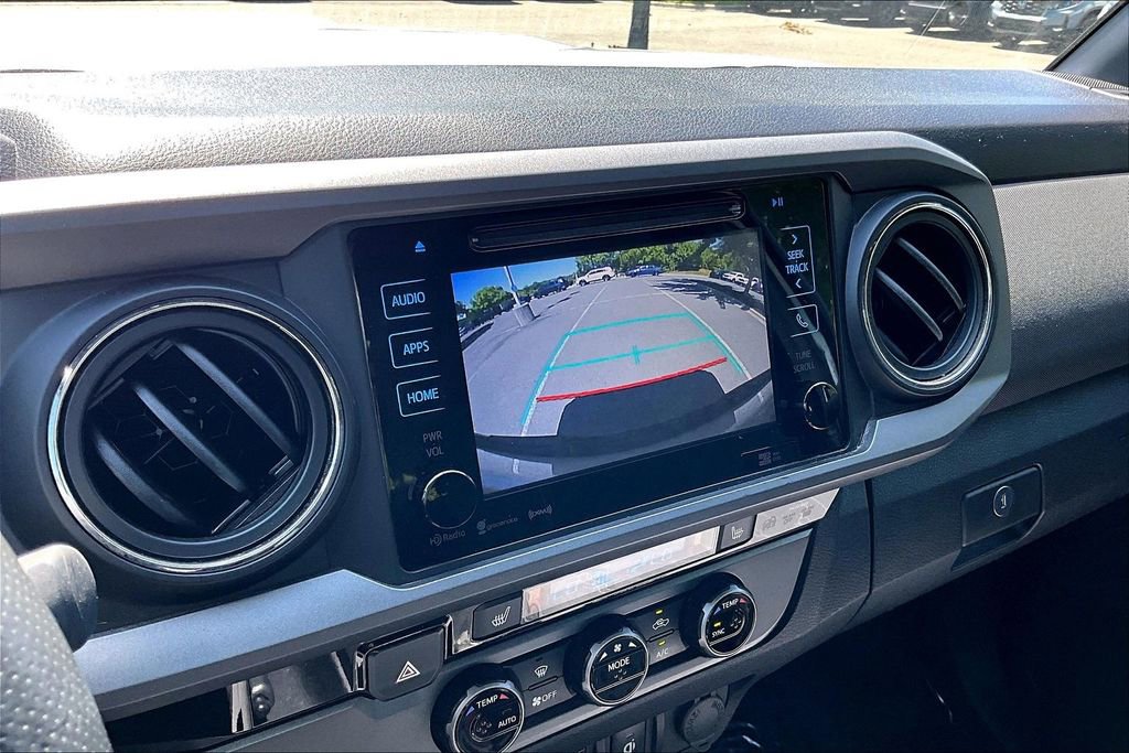 Used 2017 Toyota Tacoma TRD Sport w/ Premium & Technology Package RWD image 13