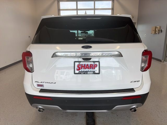 Used 2022 Ford Explorer Platinum w/ Technology Package AWD/4WD image 10
