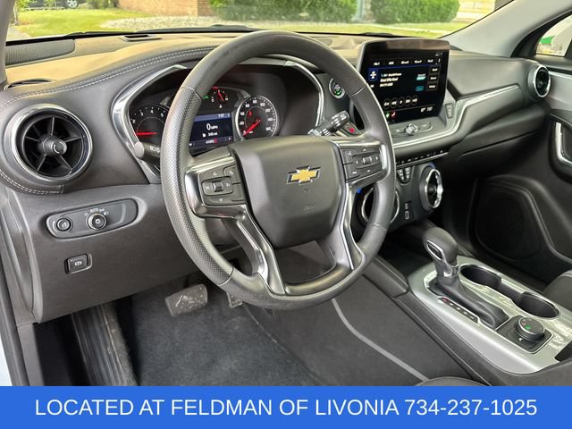 Used 2025 Chevrolet Blazer LT AWD/4WD image 10