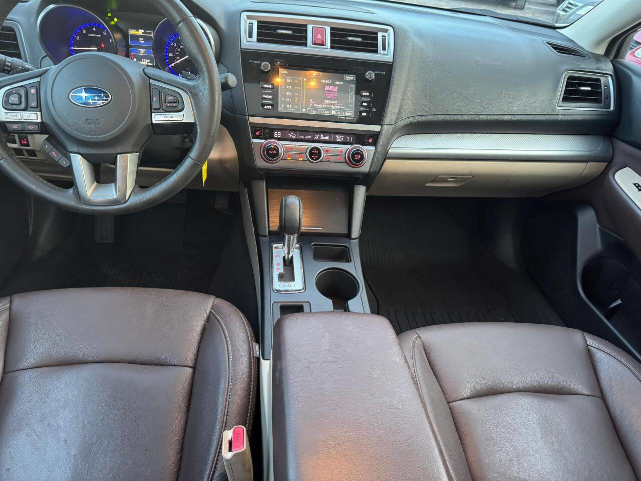 Used 2017 Subaru Outback 2.5i Premium AWD/4WD image 11