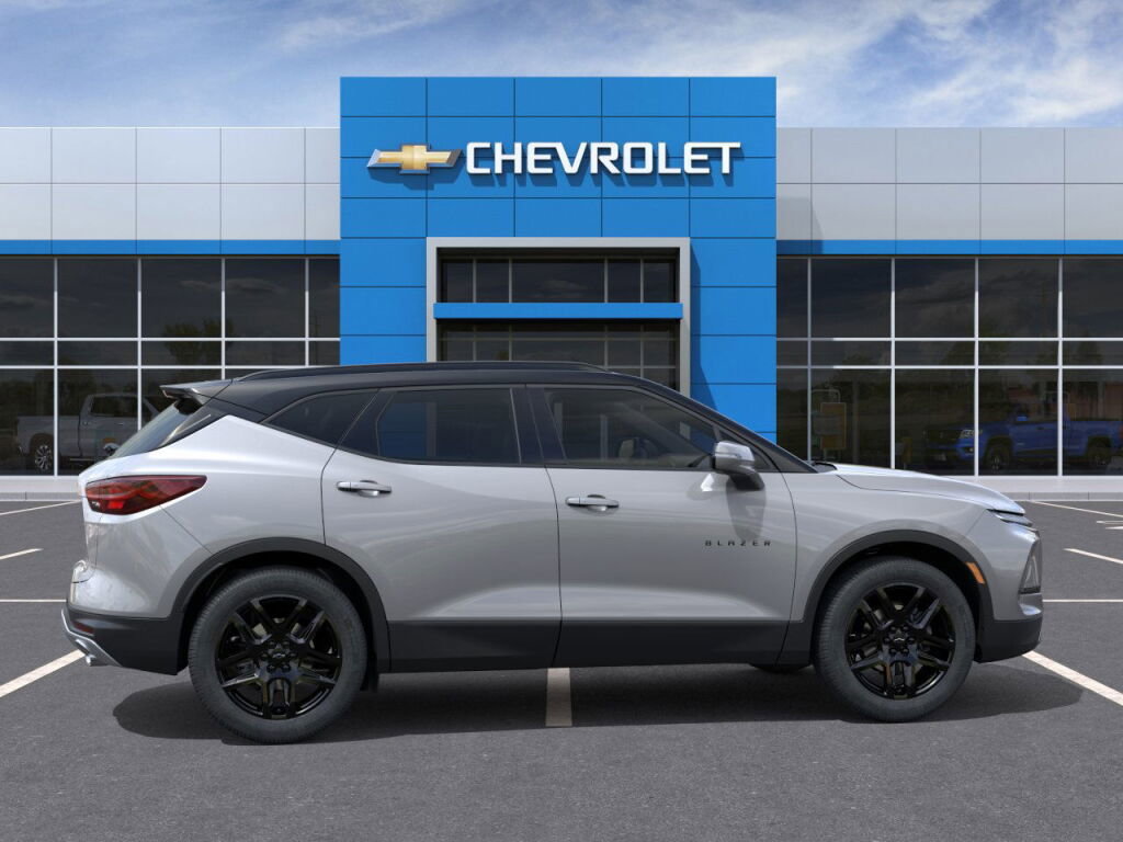 New 2026 Chevrolet Blazer LT image 6