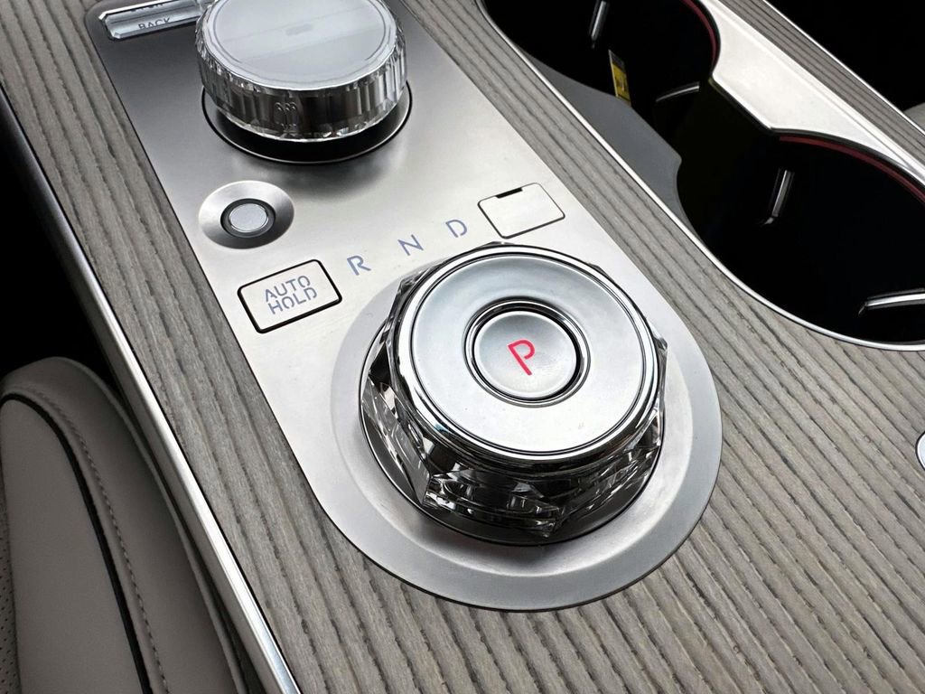 Used 2025 Genesis GV80 3.5T Prestige image 25