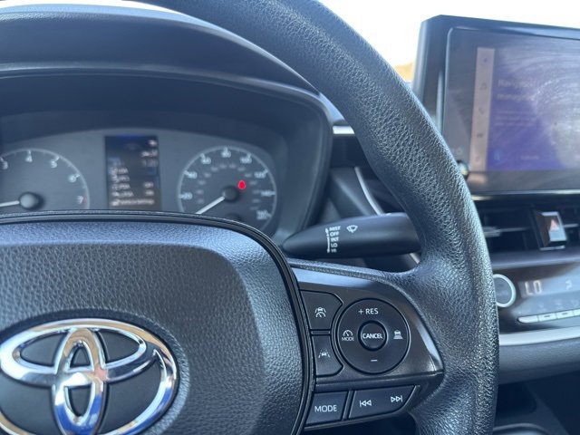 Used 2023 Toyota Corolla LE image 9