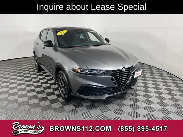 Used 2026 Alfa Romeo Tonale AWD/4WD image 1