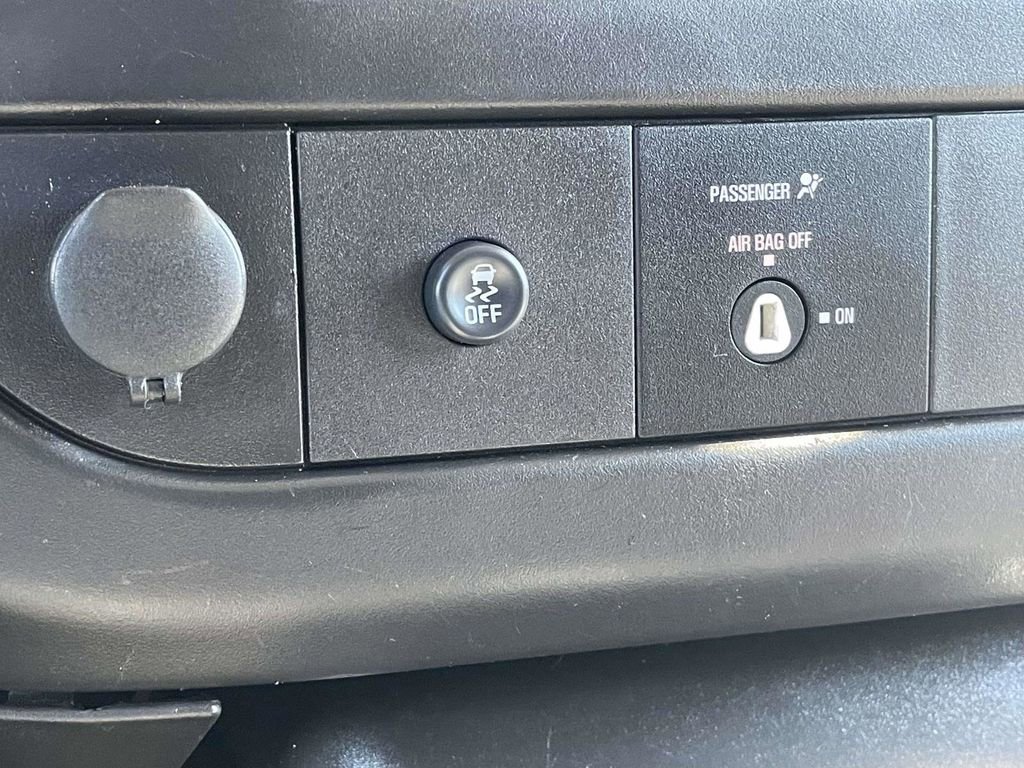 Used 2015 Chevrolet Express 2500 Work Van image 18
