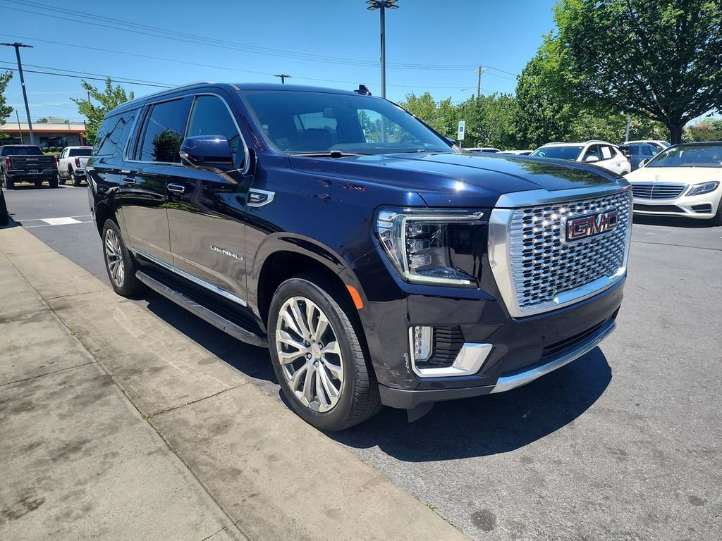 Certified 2022 GMC Yukon XL Denali AWD/4WD image 2