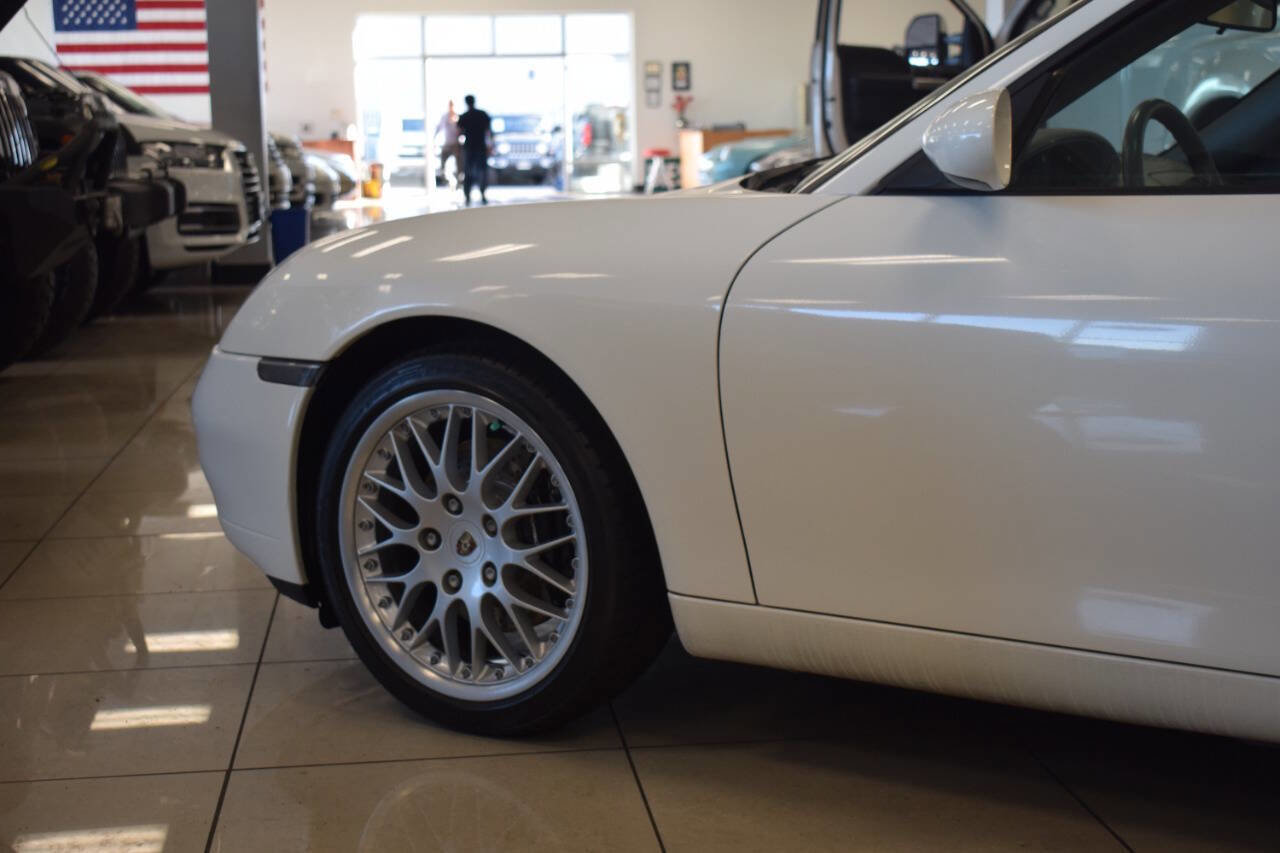 Used 2000 Porsche 911 Carrera image 30