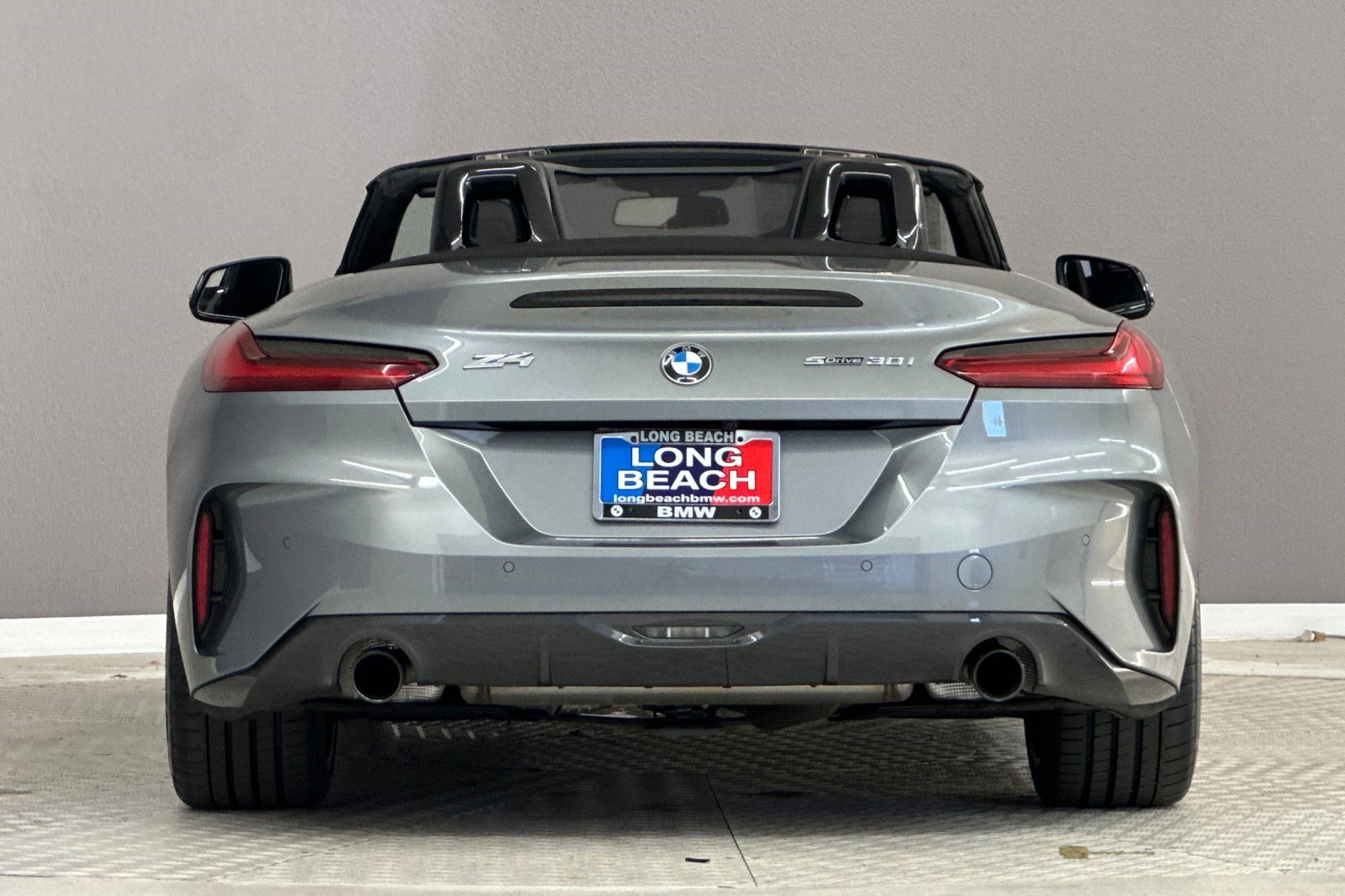 Certified 2024 BMW Z4 sDrive30i w/ Shadowloine Package RWD image 9
