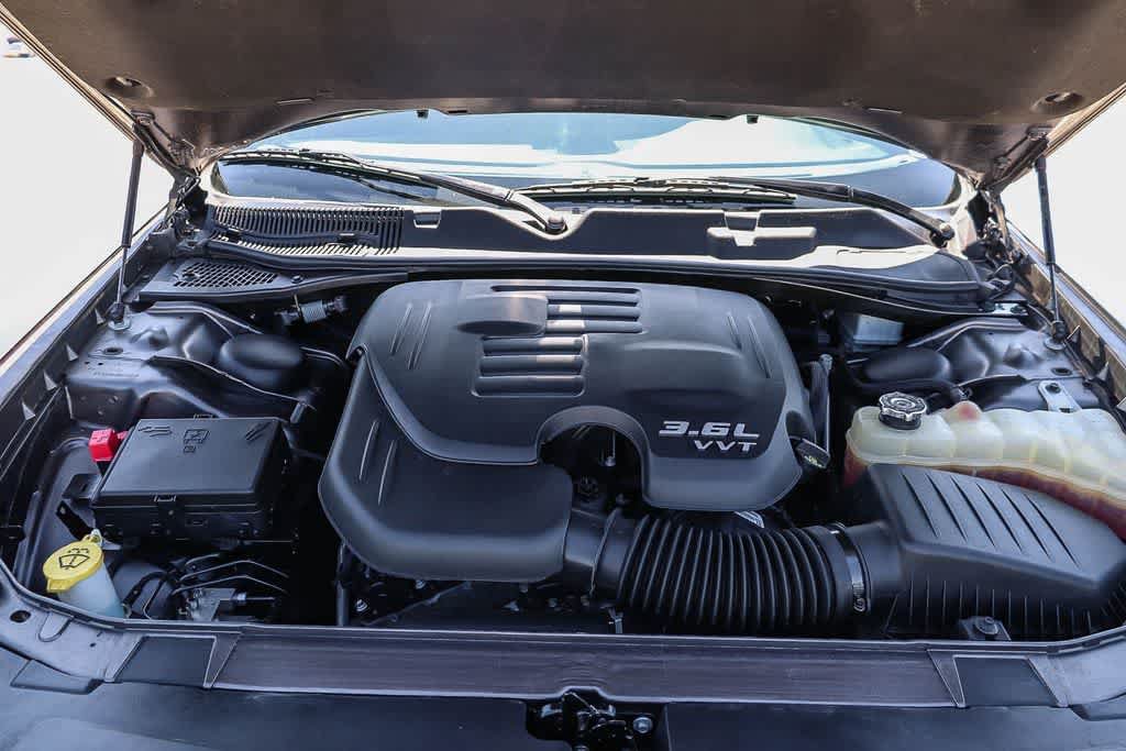 Used 2021 Dodge Challenger SXT RWD image 28