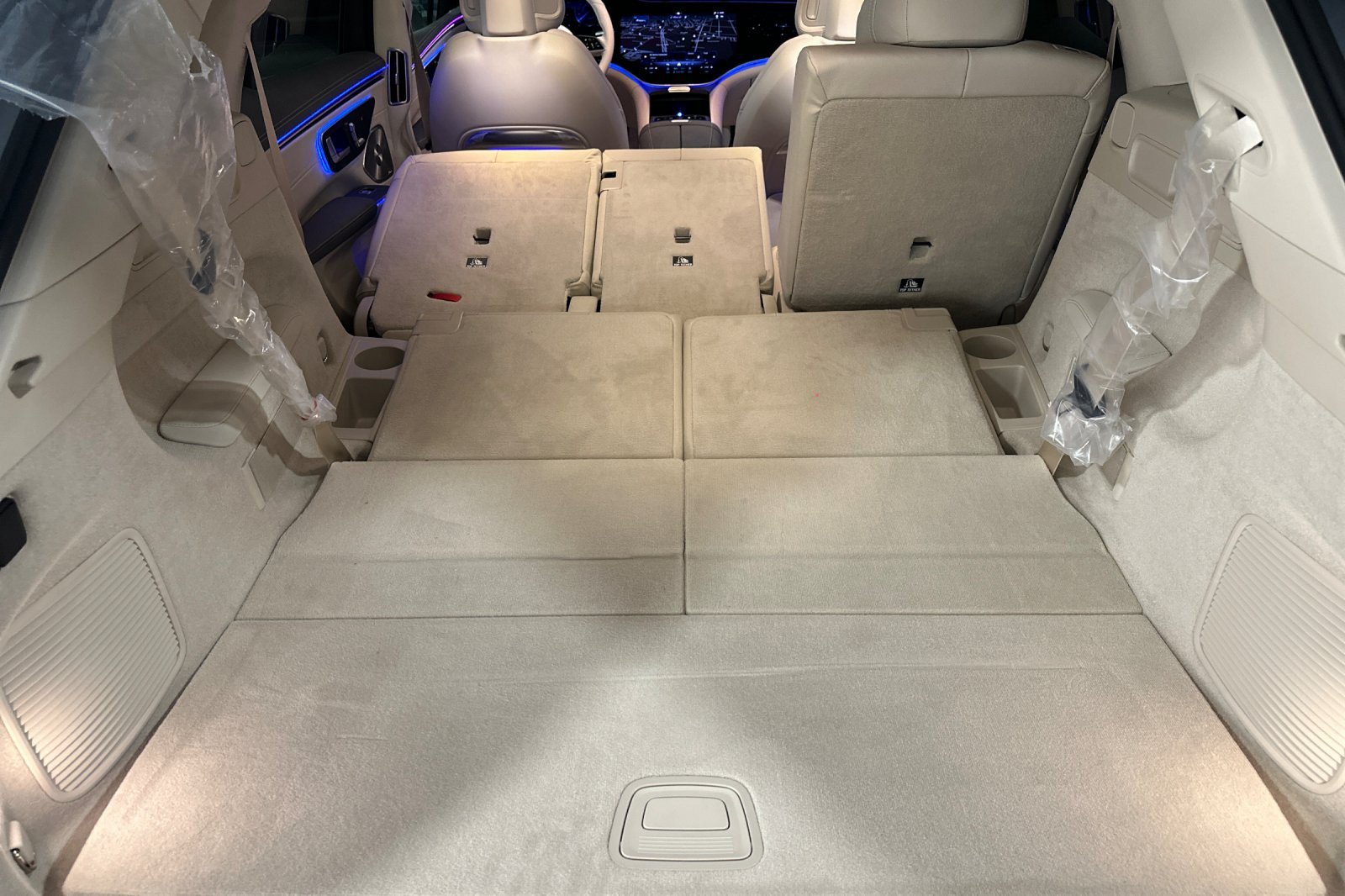 New 2026 Mercedes-Benz EQS 400 4MATIC SUV image 15