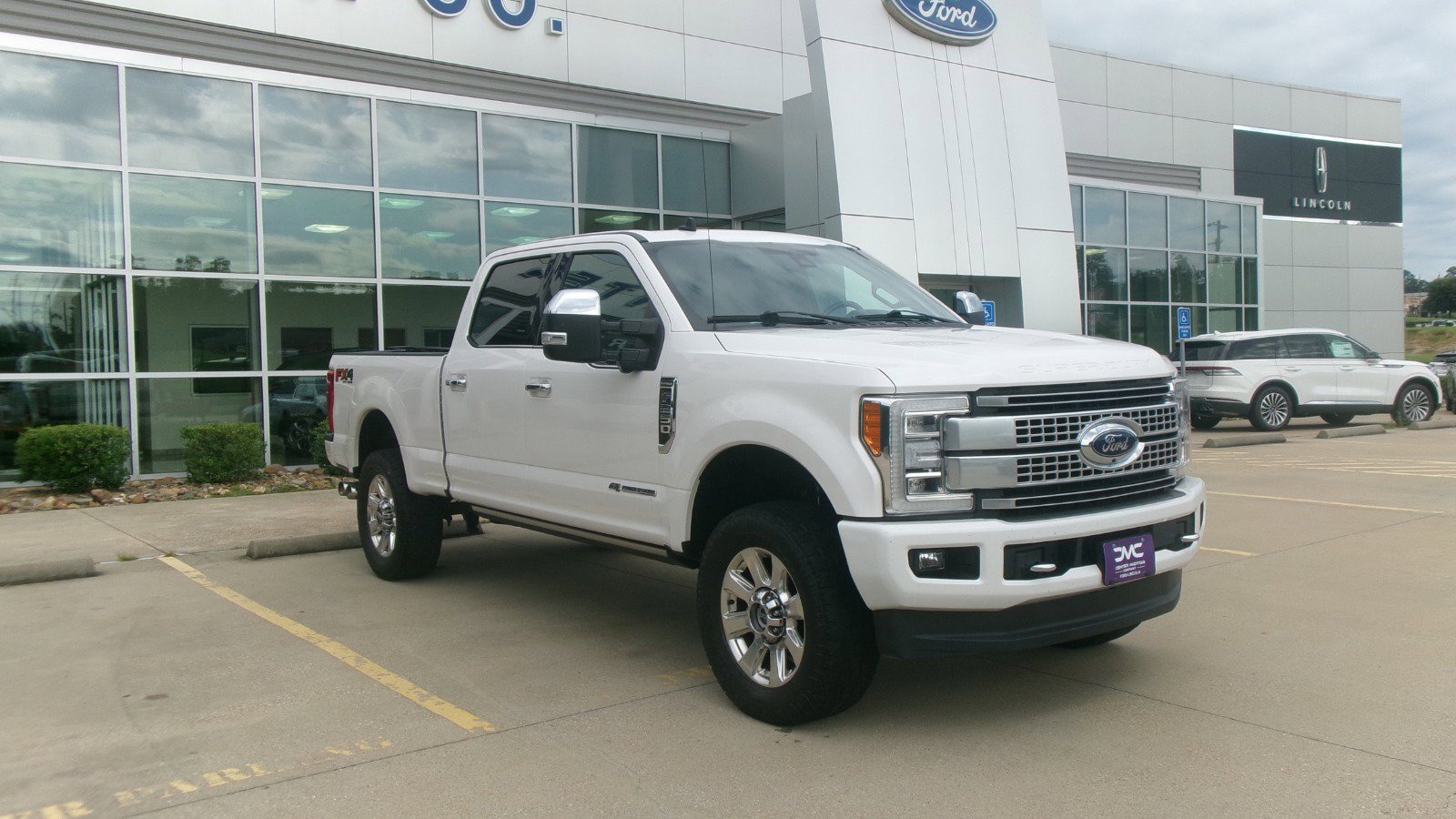 Used 2019 Ford F250 Platinum w/ Platinum Ultimate Package AWD/4WD image 8