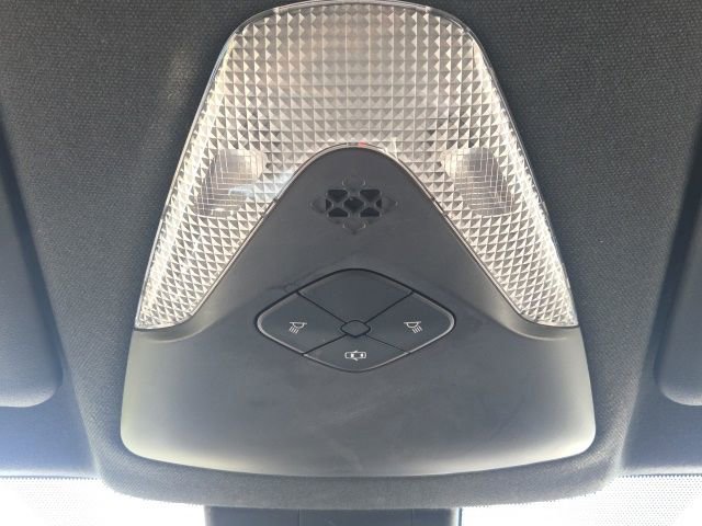 Used 2018 Toyota C-HR XLE FWD image 24
