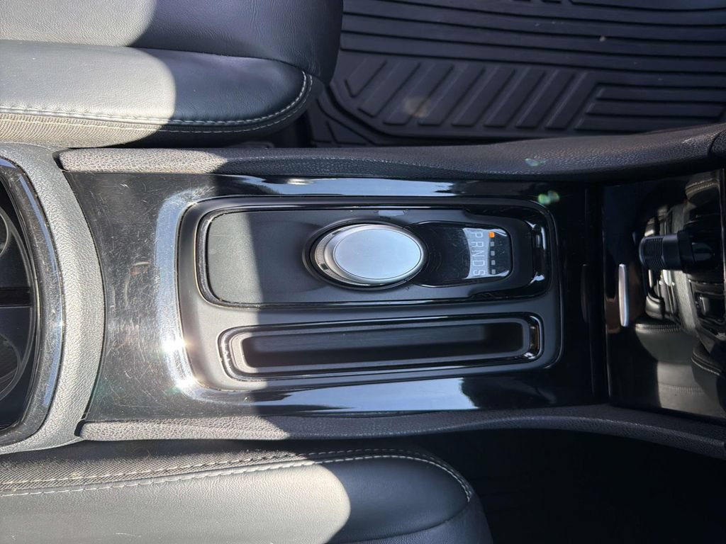Used 2017 Chrysler 300 S RWD image 30