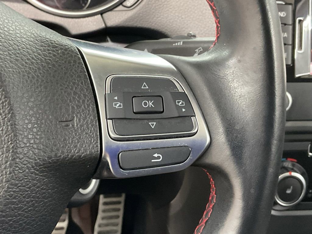 Used 2011 Volkswagen GTI Autobahn FWD image 10