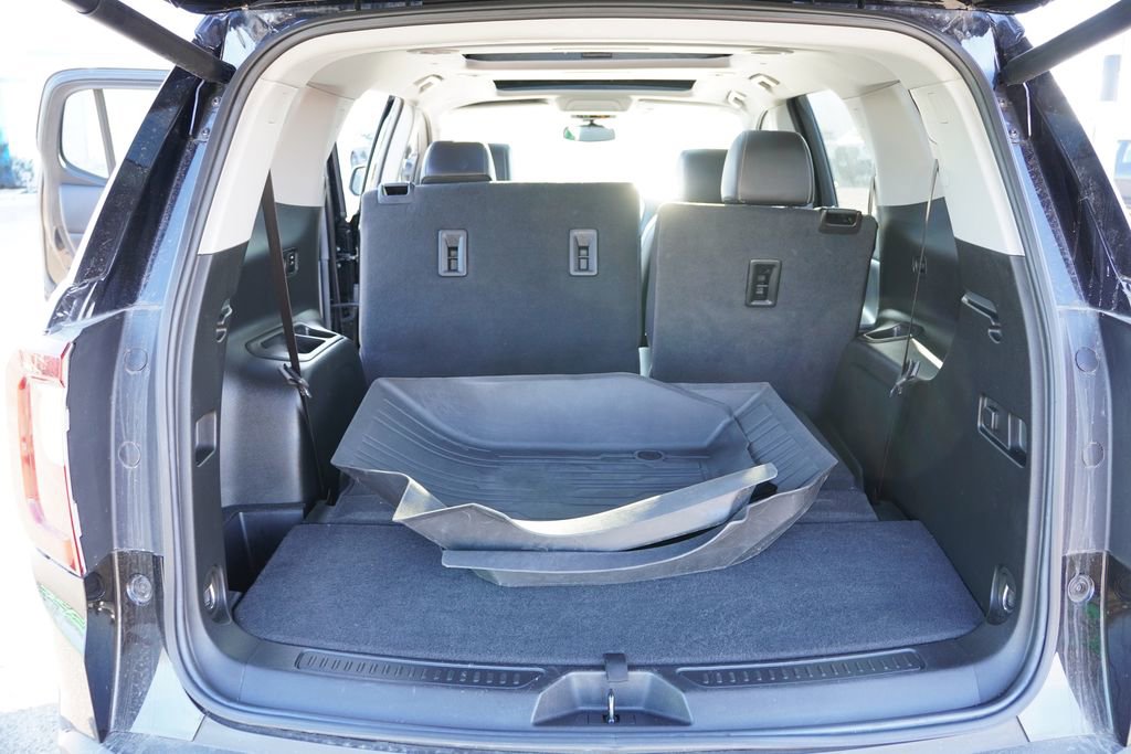 Certified 2023 GMC Acadia SLT w/ Preferred Package image 19