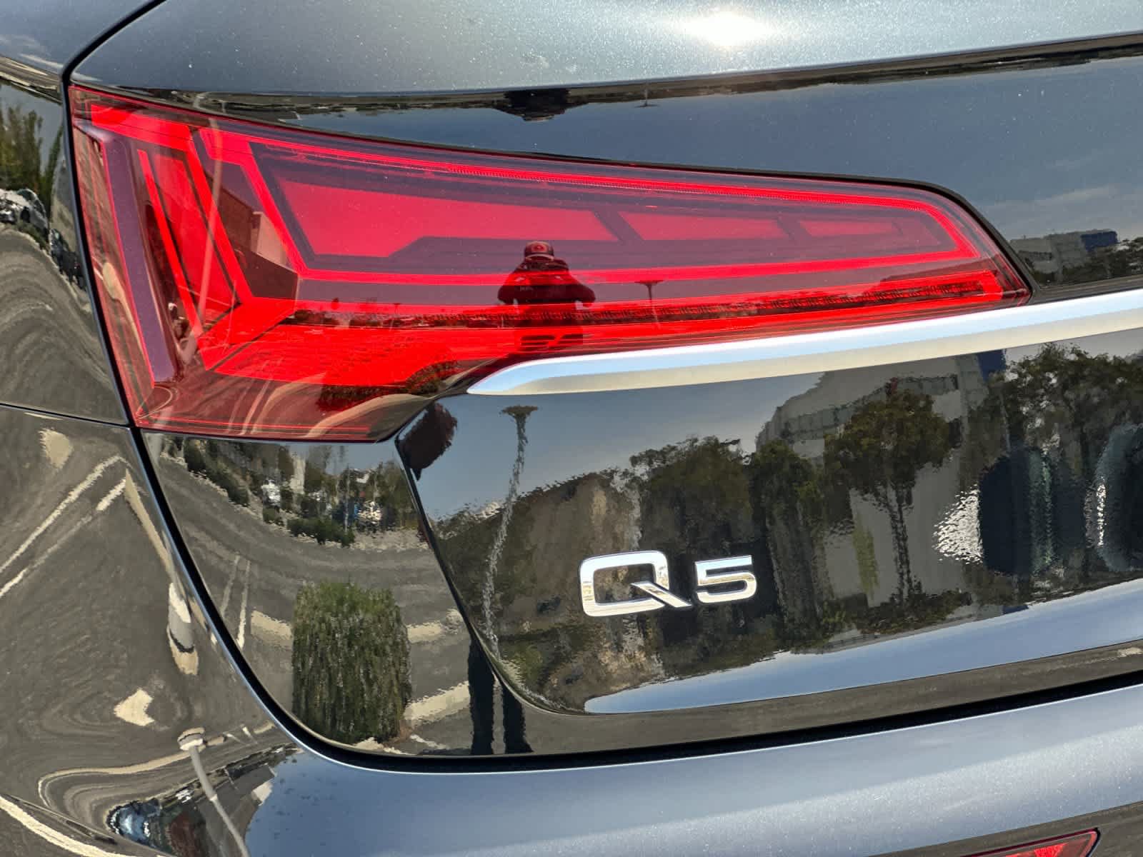 Used 2023 Audi Q5 2.0T Premium Plus w/ Premium Plus Package AWD/4WD image 27