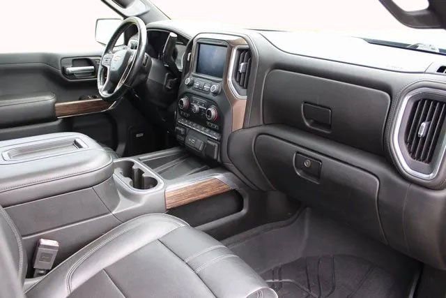 Used 2019 Chevrolet Silverado 1500 High Country w/ Technology Package image 17
