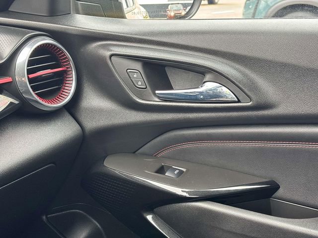 Used 2024 Chevrolet Trax RS w/ Driver Confidence Package image 30