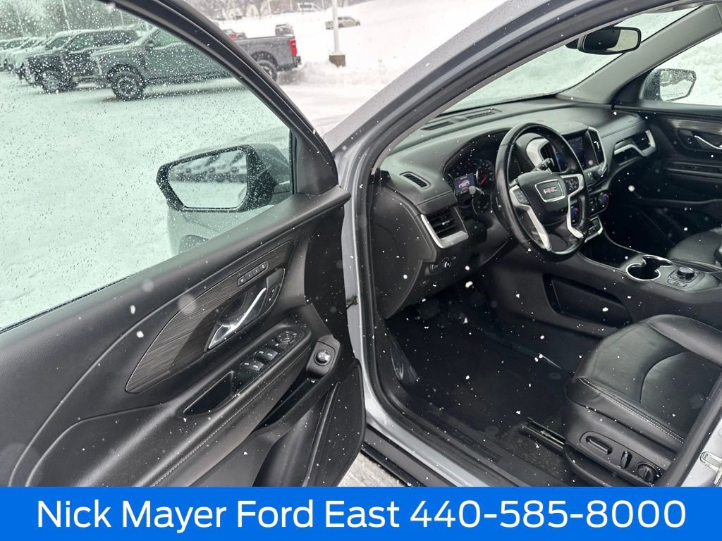 Used 2023 GMC Terrain SLT image 28