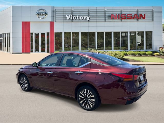 Used 2025 Nissan Altima 2.5 SV AWD/4WD image 6