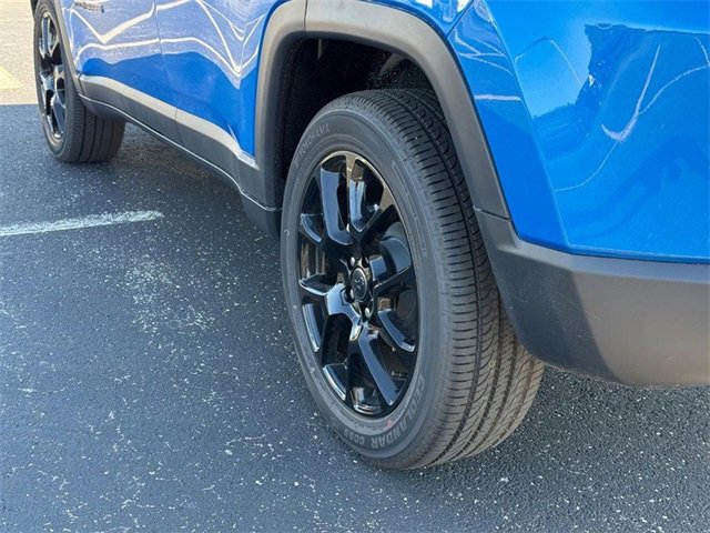 New 2025 Jeep Compass Latitude w/ Sun & Sound Group image 6