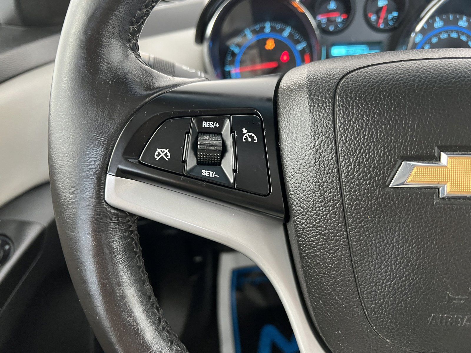 Used 2014 Chevrolet Cruze LT w/ All-Star Edition FWD image 26