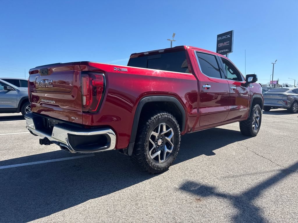 Used 2024 GMC Sierra 1500 SLT w/ SLT Premium Plus Package AWD/4WD image 7