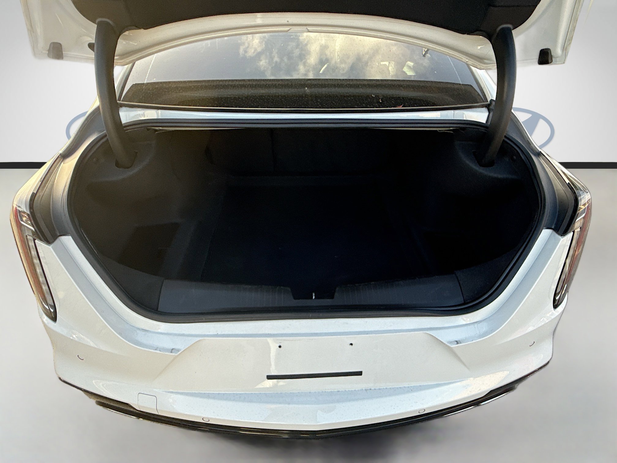 Used 2022 Cadillac CT4 V w/ LPO, ONYX Package image 25