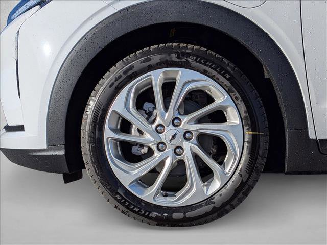 New 2027 Chevrolet Bolt LT w/ Comfort Package image 18