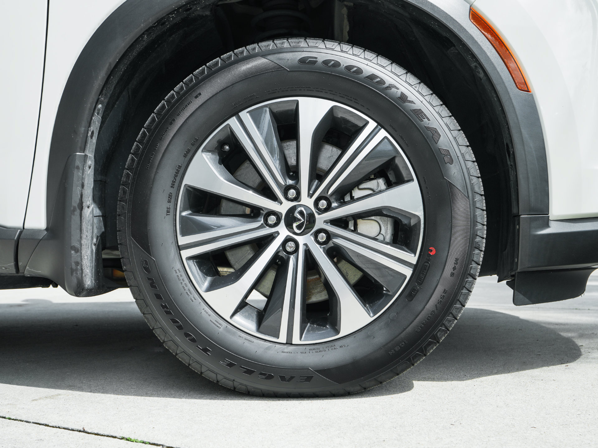 Used 2024 INFINITI QX60 Pure FWD image 37