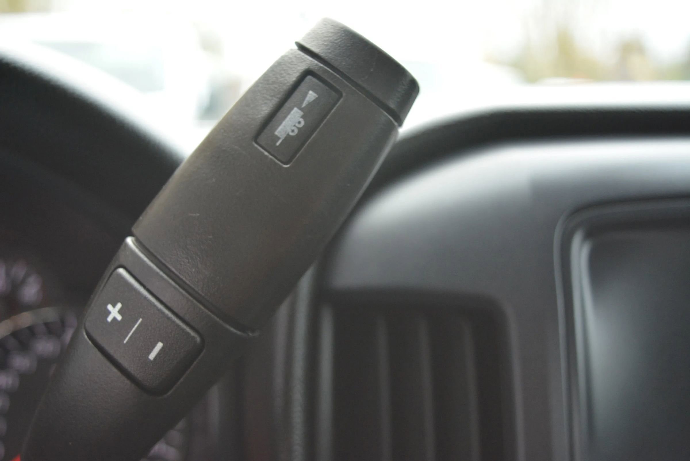 Used 2018 Chevrolet Silverado 3500 W/T AWD/4WD image 21