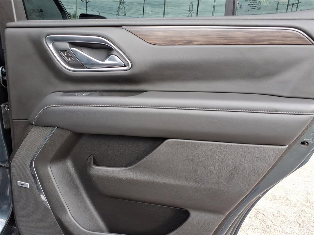 Used 2021 Chevrolet Tahoe LT w/ LT Signature Package image 13